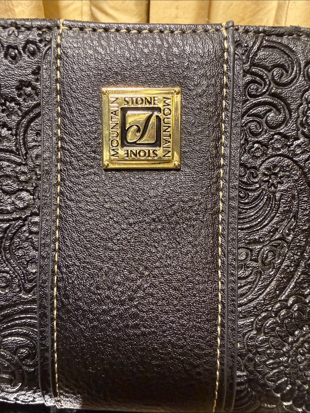Stone Mountain Black Embossed Leather Wristlet Crossbody Bag - Picture 4 of 13